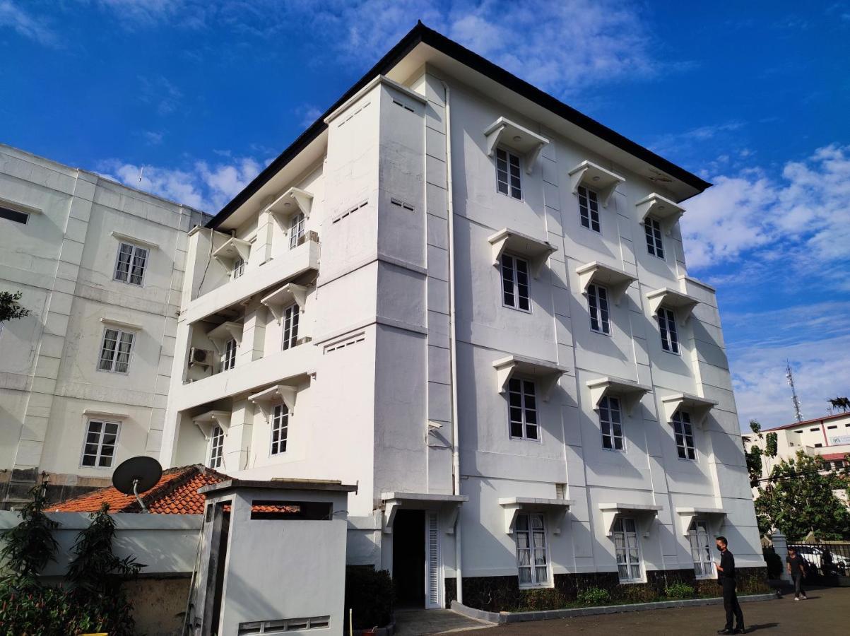 Le Semar Hotel Karawaci Dahung Exterior photo